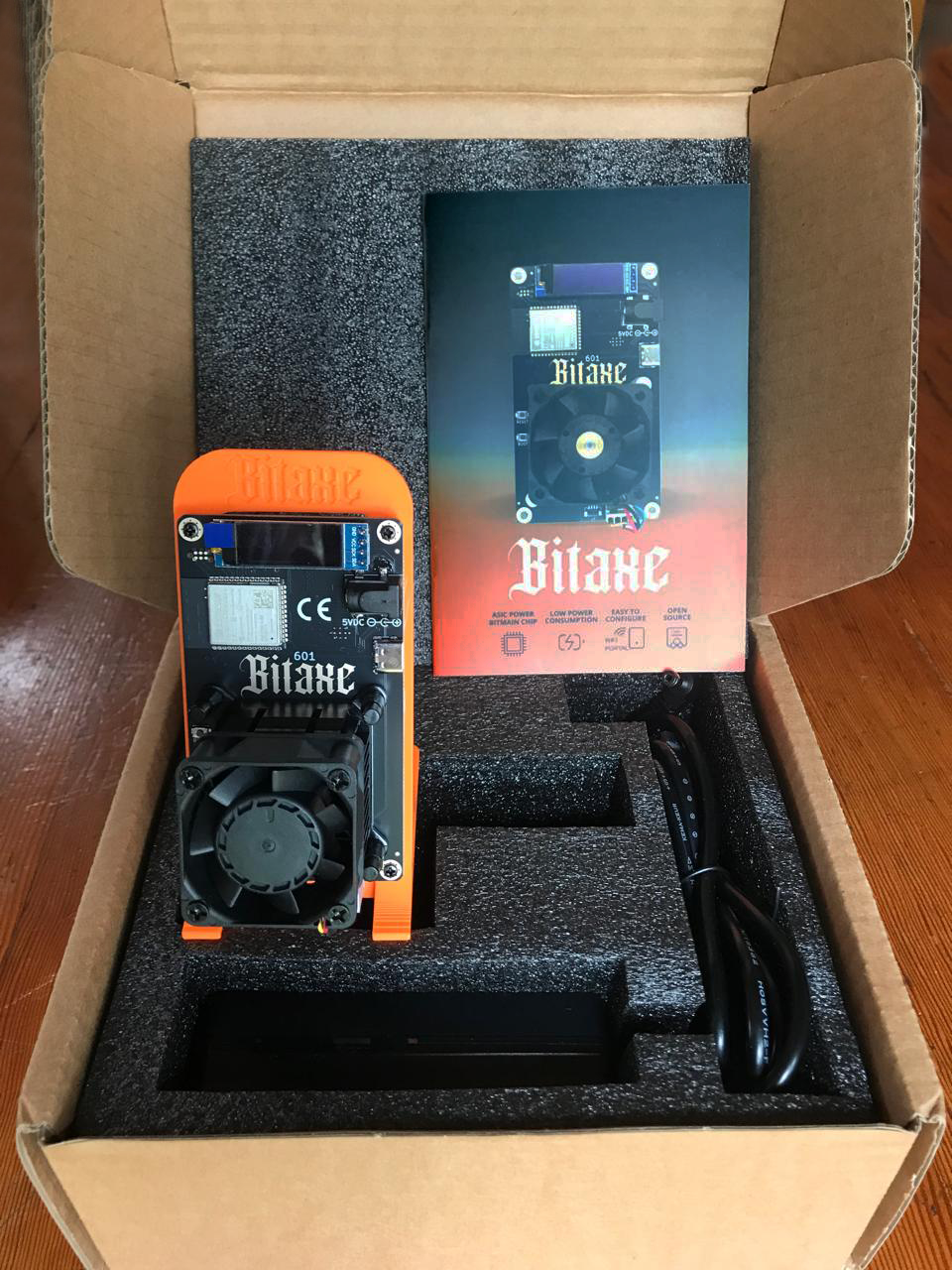 Bitaxe Gamma 601 Mini ASIC Miner (1.2 TH/s, 18W)